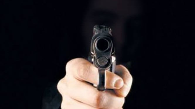 Aksi Nekat Usai Sahur di Duren Sawit, Maling Motor Todong Pistol ke Sekuriti! N-Max Nyaris Raib