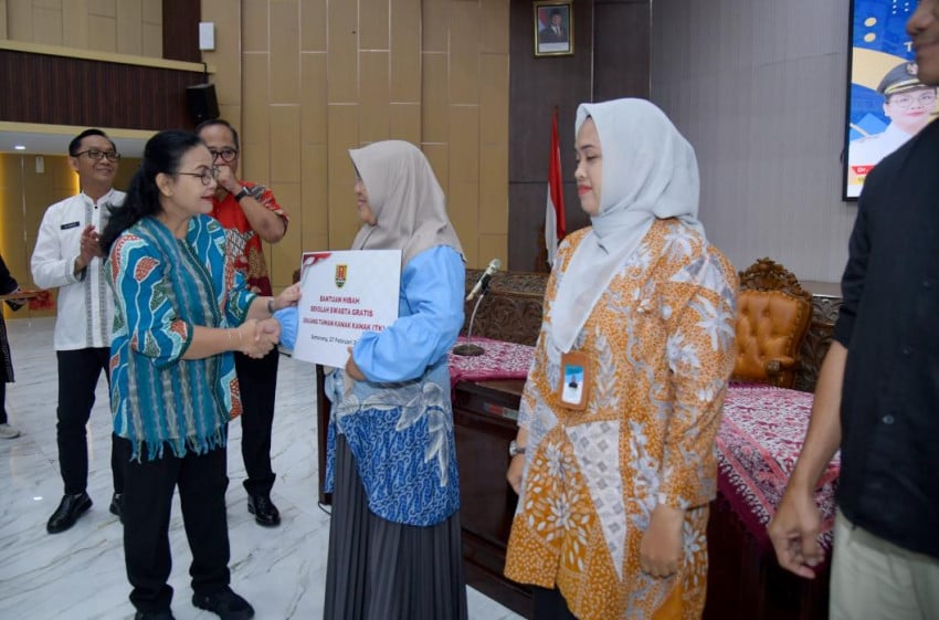 Beri Ketenangan Orang Tua, Wali Kota Semarang Tambah Jangkauan Sekolah Swasta Gratis Jadi 133 Sekolah