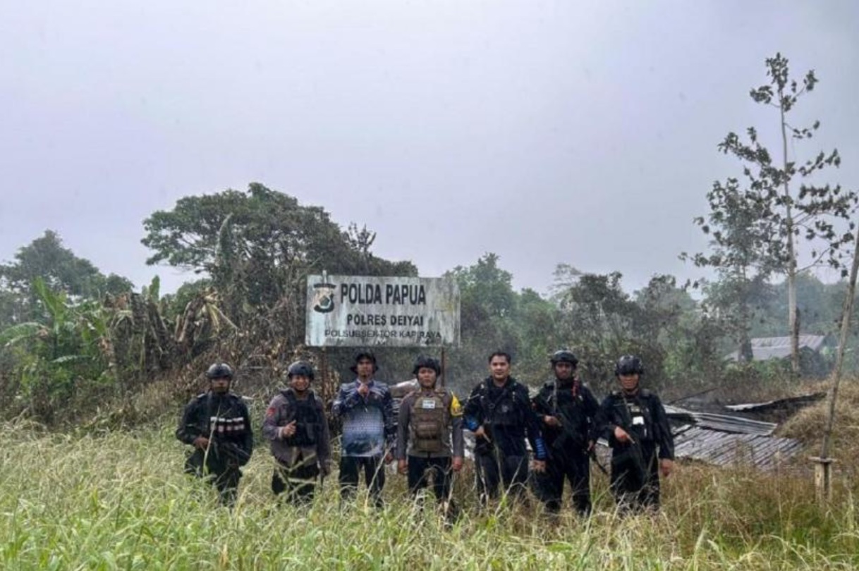 Breaking News! 18 Rumah hingga Kantor Polisi di Deiyai, Papua Tengah Dibakar Massa