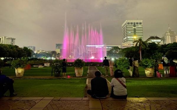 Cerita Warga Jauh-Jauh Datang ke Monas demi Saksikan Pertunjukan Imlek