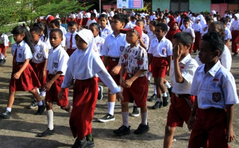 DKI Atur Jam Belajar Ramadhan, Siswa Pulang Maksimal Jam 2 Siang
