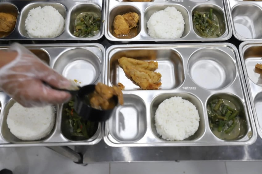 DPR Tegaskan Program MBG Tak Pakai Dana Pendidikan