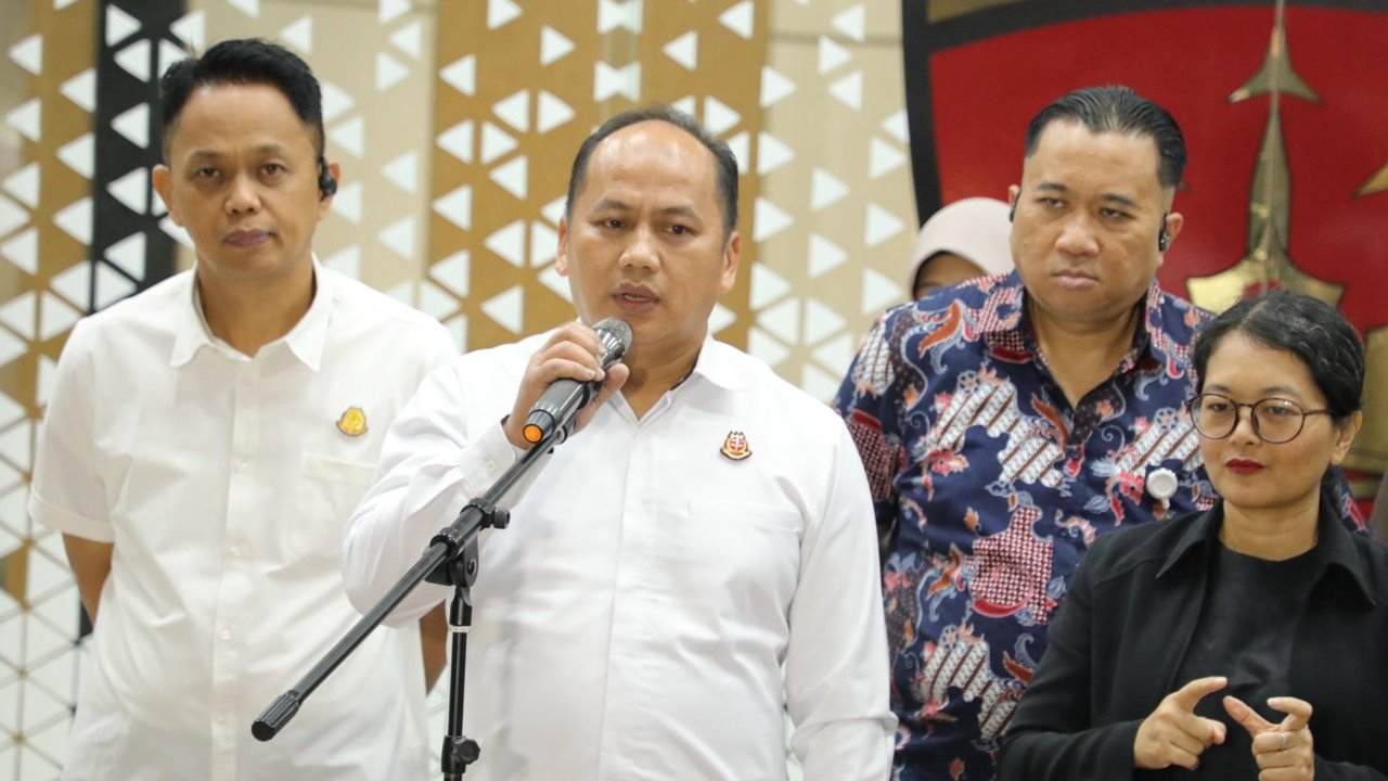 Gaji Dobel dari Dua Jabatan, Guru Honorer Probolinggo Jadi Tersangka Kini Dibebaskan