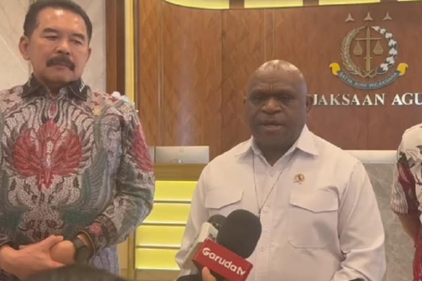 Jaksa Agung Bertemu Natalius Pigai Bahas Revisi UU HAM