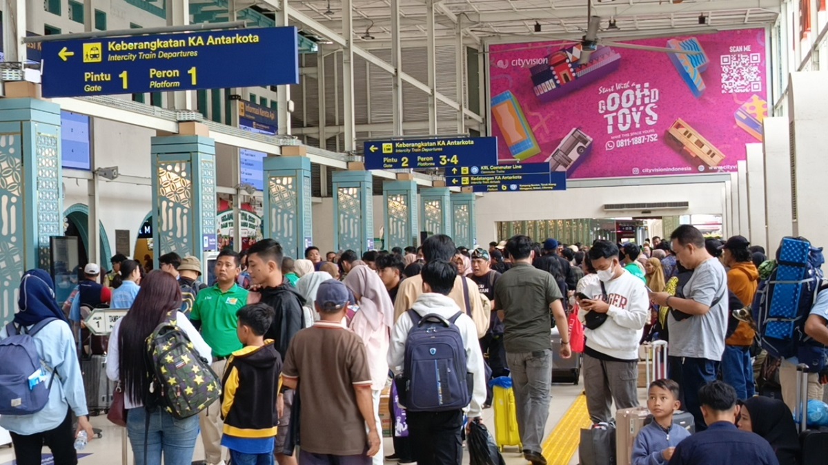 KAI Ungkap 1,58 Juta Tiket Lebaran 2026 Ludes Terjual