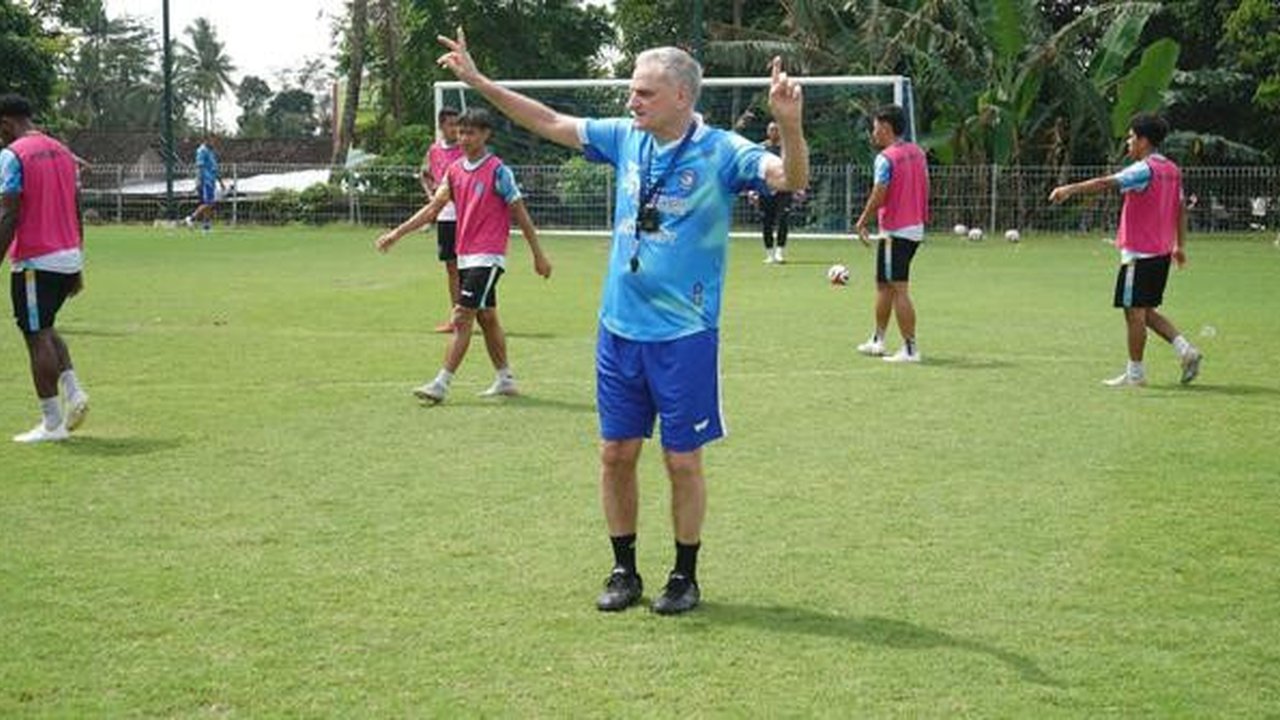 Marian Mihail Berjanji Perbaiki Lini Belakang PSBS saat Lawan PSIM, Bertekad Sabet 3 Poin di Maguwoharjo