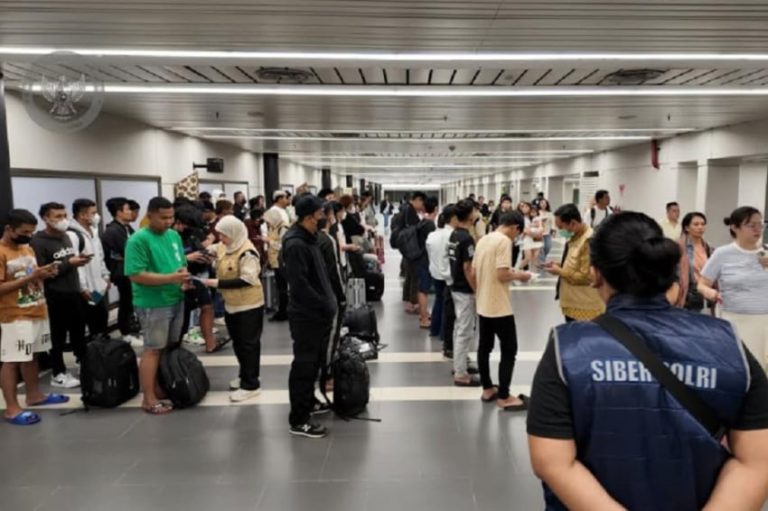 Melonjak! 4.725 WNI Terjerat Online Scam Minta Dipulangkan dari Kamboja