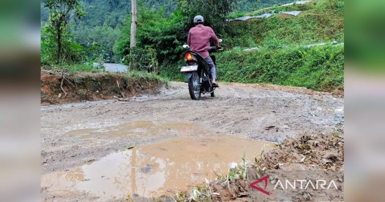Pemkab Bandung Optimistis Tuntaskan Target Perbaikan Jalan Kabupaten Bandung 14 Persen dalam Tiga Tahun