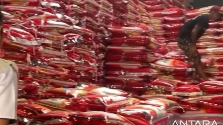 Pemprov Maluku Pastikan Stok Bahan Pokok Aman Hingga Lebaran 2026