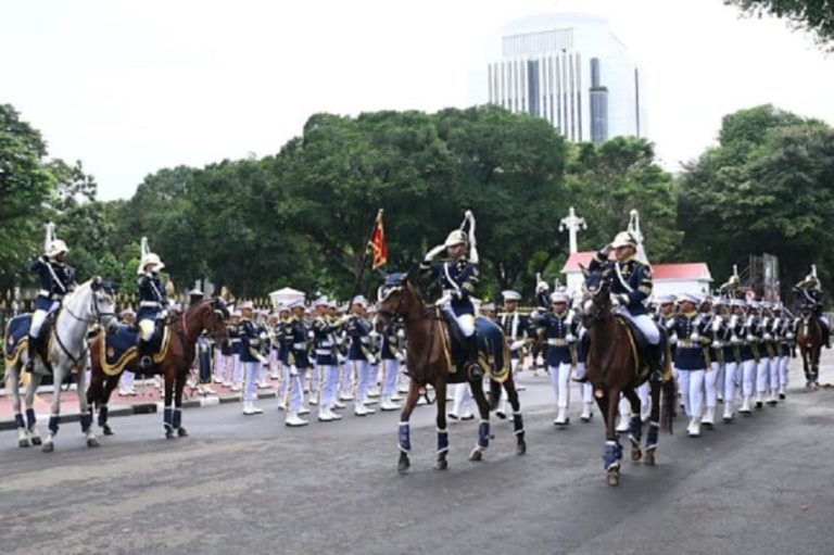 Prabowo Instruksikan Upacara Paspampres Digelar Rutin Mingguan, Ini Tujuannya