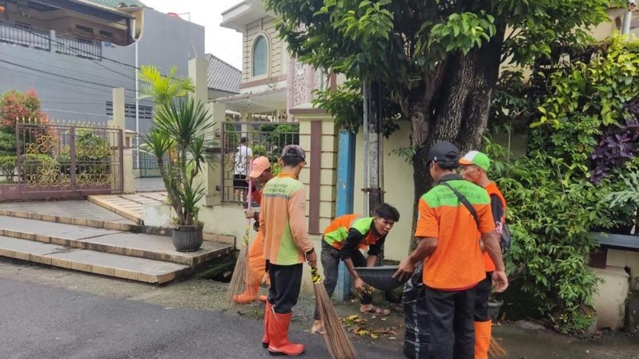 Ribuan Personel DLH DKI Jakarta Gelar Kerja Bakti Masjid Ramadhan, Sambut Bulan Suci 1447 H