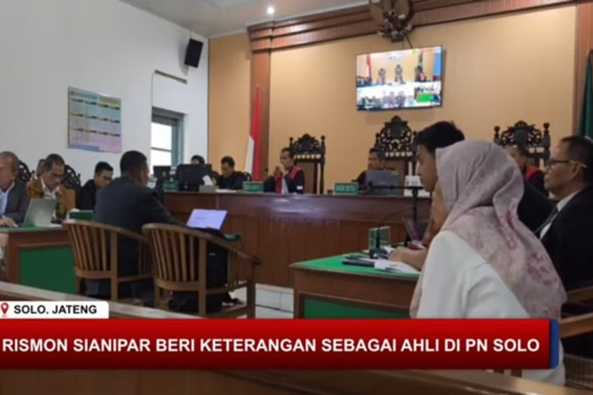 Rismon Sianipar Sebut Lembar Format Skripsi Jokowi Belum Ada di Tahun 1985
