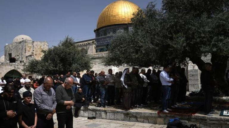 Selama Ramadan, Israel Batasi Jemaah Salat Jumat di Masjid Al Aqsa