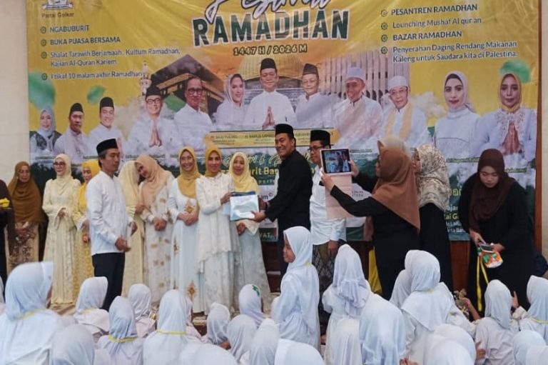 DPP Golkar Gelar Festival Ramadan, Sri Suparni Bahlil Beri Santunan ke Ratusan Santri