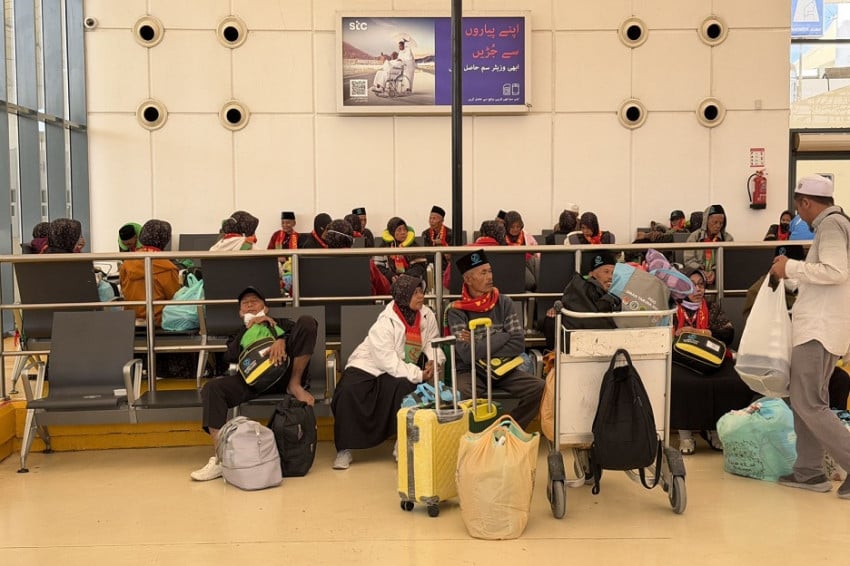 Hampir 15.000 Jemaah Umrah Dipulangkan, Pemerintah Pastikan Tak Ada yang Terabaikan