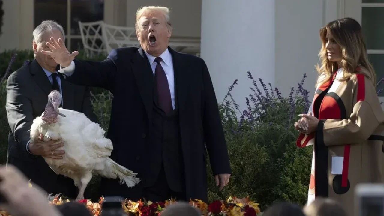 Harga BBM Meroket Tajam di AS, Senator Terang-terangan Salahkan Donald Trump