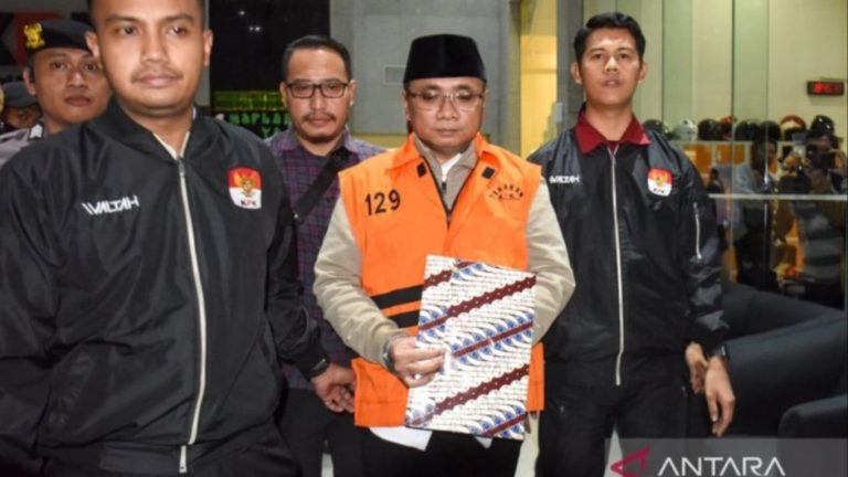 KPK Periksa Eks Menag Yaqut Usai Kembali Jadi Tahanan Rutan
