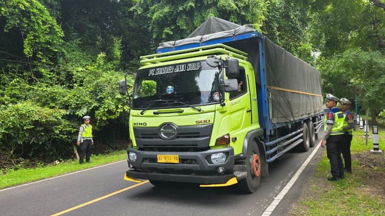 Menhub Dudy Purwagandhi Minta Pengusaha Patuhi Pembatasan Operasional Angkutan Logistik Saat Arus Balik Lebaran 2026