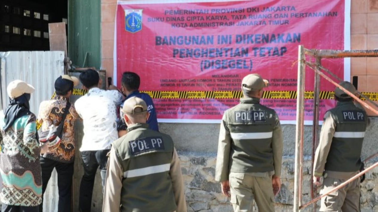 Pemkot Jaktim Bongkar Fakta Mengejutkan: 27 Lapangan Padel Berdiri Tanpa Izin