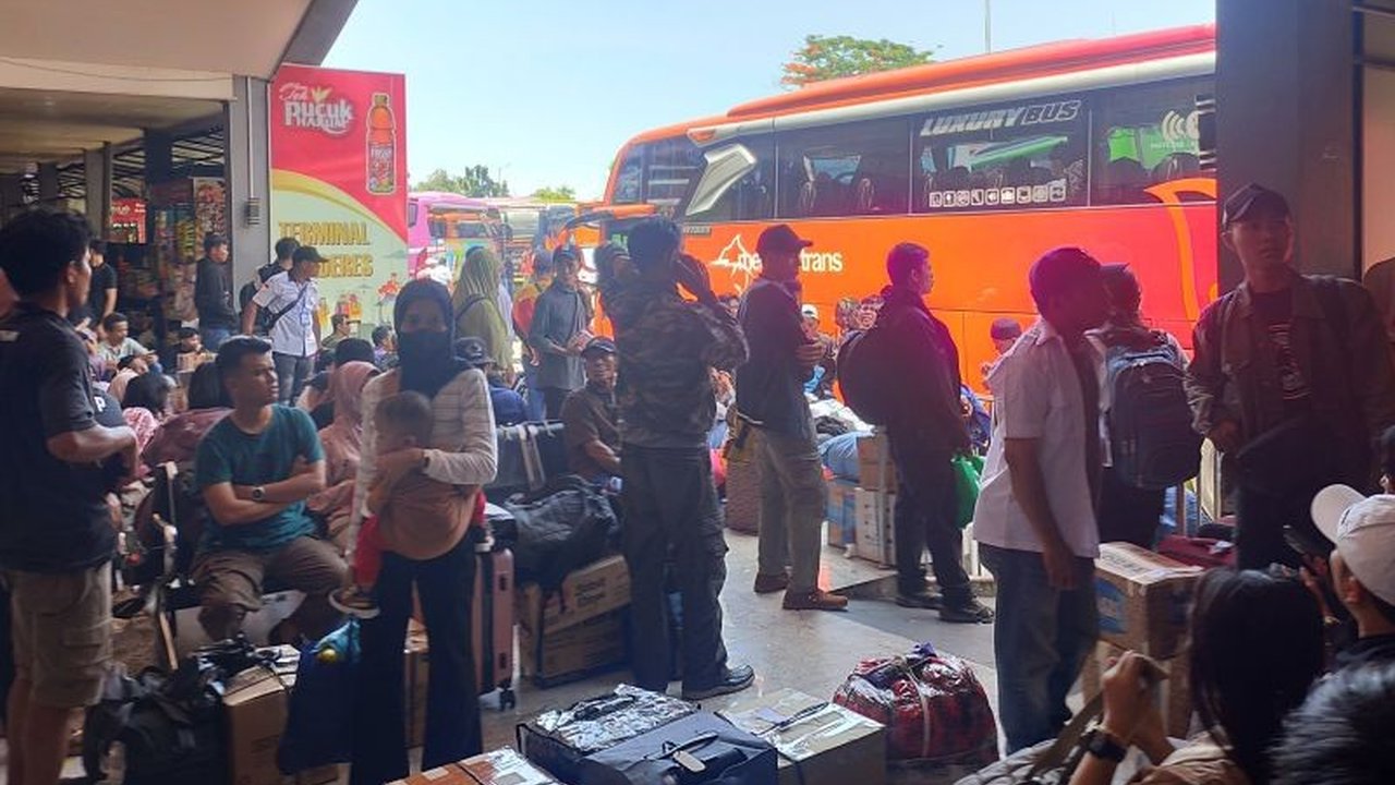 Penurunan Arus Mudik Terminal Kalideres: Mengapa Jumlah Penumpang Anjlok 51 Persen di Lebaran 2026?