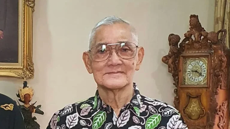 Perjalanan Hidup Try Sutrisno yang Tak Banyak Diketahui, Pernah Jualan Koran dan Rokok hingga Jadi Wapres