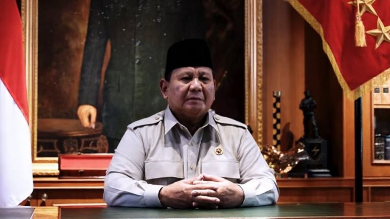 Prabowo Disambut Warga Saat Salat Id di Aceh Tamiang