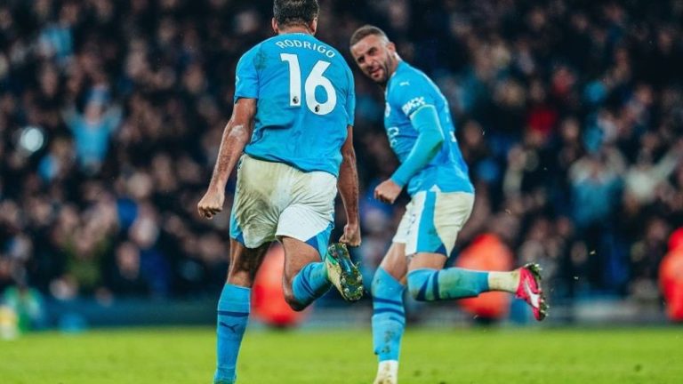 Rodri Didenda FA Usai Kritik Wasit di Laga Kontra Tottenham: Integritas Ofisial Dipertanyakan