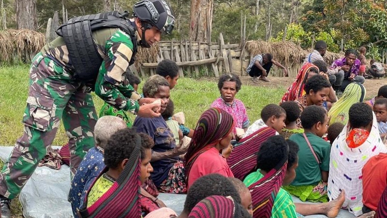 Satgas Yonif 511/DY Gelar Makan Gratis di Papua Pegunungan Rayakan Idul Fitri