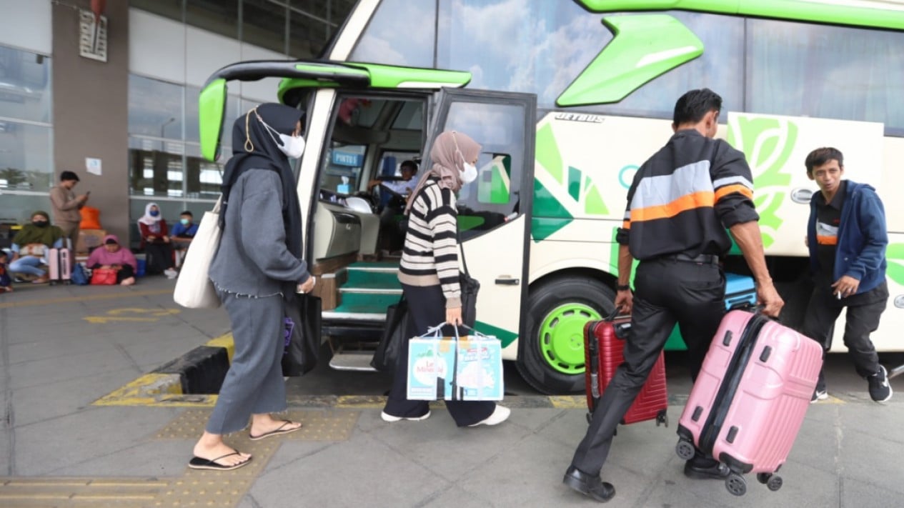 Tiga Ribu Lebih Penumpang Arus Balik Mudik Tiba di Terminal Pulogebang