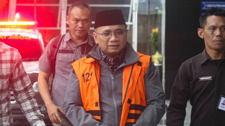 Usai Diperiksa 3 Jam, Yaqut Irit Bicara: Saya Sakit