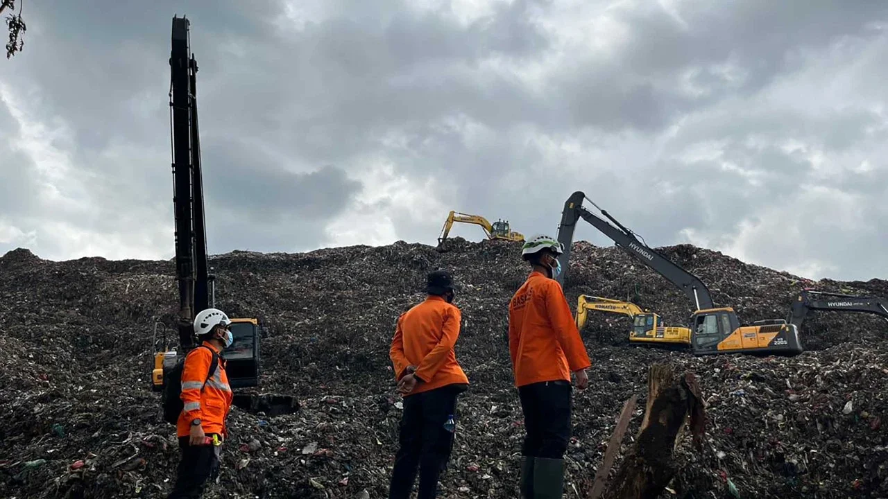 Zona 4A TPST Bantargebang Ditutup Sementara Imbas Longsor, Pembungan Sampah Jakarta Dialihkan ke Zona 3