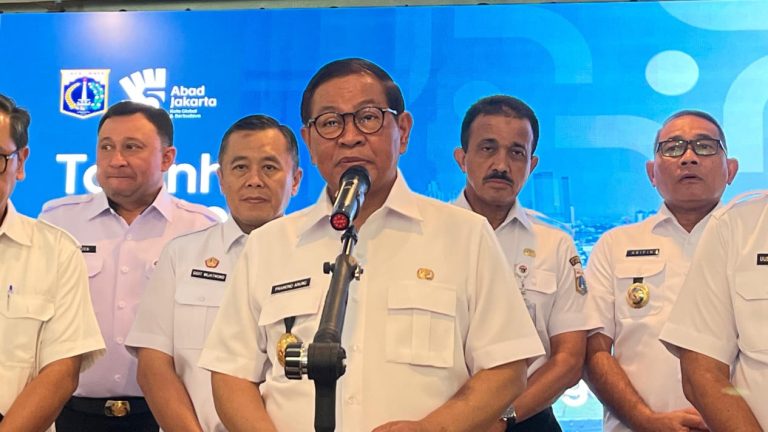 Pramono Copot Lurah Kalisari Buntut Kasus Aduan JAKI Warga Dibalas Pakai AI